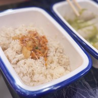 หมูสองชั้น เดอะ พร้อม ดินแดง