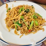 ถูกและดี Food land พัทยากลาง