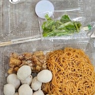 เมนูของร้าน เจ๊เกียง เย็นตาโฟต้มยำ หมู่บ้านปาริชาติ หมู่บ้านปาริชาติ 345