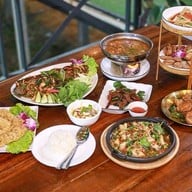 แซ่บริมเขา Zaab Rim Khao