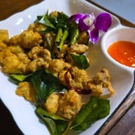 แซ่บริมเขา Zaab Rim Khao