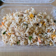 ข้าวผัดปูเชฟหนุ่ย