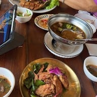 แซ่บริมเขา Zaab Rim Khao