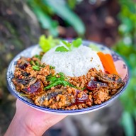 เมนูของร้าน พุงปลิ้นล้นจานตามสั่ง ‼️