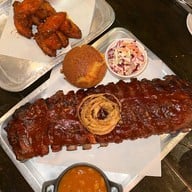 เมนูของร้าน The Smokin’ Pug หลังสวน