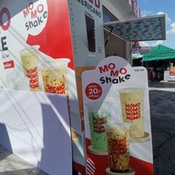 หน้าร้าน MOMO SHAKE (ตลาดปัฐวิกรณ์)