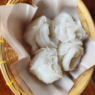 ขนมจีนต้นก้ามปู วัดจันทร์