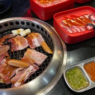 AKA เดอะมอลล์งามวงศ์วาน