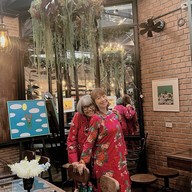 The Blooming Gallery ทองหล่อ
