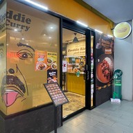 เฟรดดี้ ข้าวแกงกะหรี่ (Freddie RiceCurry) สาขาอโศก