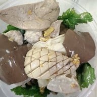 นายเบิ้ม เกาเหลาเซี่ยงจี้