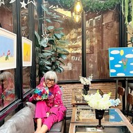 The Blooming Gallery ทองหล่อ