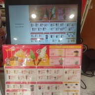 เมนู momoyo ice cream ชัยนาท