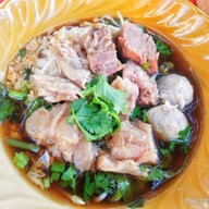 ⭐️ก๋วยเตี๋ยวเนื้อตุ๋น โคตรเด็ด👍 ก๋วยเตี๋ยวเนื้อตุ๋นรสเลิศ ลวงเหนือ