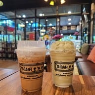 ซิงไฮฮง Coffee&restaurant พระประแดง