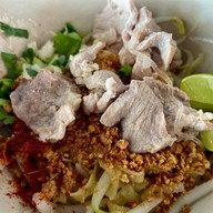 ก๋วยเตี๋ยวนายเท้า