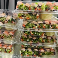 สลัดสนามบิน  น้ำครีมสลัดซีฟู้ด  ทำใหม่ทุกกล่อง ลาดกระบัง 40/2