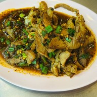 คอหมูย่างหน้าวิลล่า