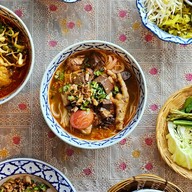 หอคำ อาหารเหนือ แม่ทองศรี ถนนเลี่ยงเมืองนนทบุรี