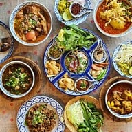 หอคำ อาหารเหนือ แม่ทองศรี ถนนเลี่ยงเมืองนนทบุรี