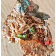 คุณฉุย กะเพราโบราณ  บรรทัดทอง