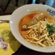 Ongtong Khaosoi (อองตอง ข้าวซอย) อารีย์