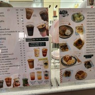 Nom Nom นมสด ปังปิ้งเนยหอมๆ -