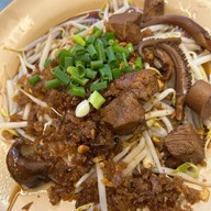 เมนูของร้าน ก๋วยเตี๋ยวหลอดพรชัยเยาวราช