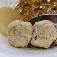 เมนูของร้าน ก๋วยเตี๋ยวต้มยำหมูกรอบNoodleBar อารีย์