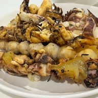 เมนูของร้าน ปลาหมึกย่างเรวดี57