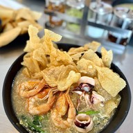 เมนูของร้าน ราดหน้าฟาไฉคู้บอนคลองสามวา คู้บอน