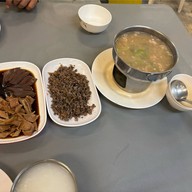 โง้วกุ่ยกี่ ข้าวต้มโต้รุ่ง ประดิพัทธ์ Ngow Kui Ki