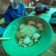 เมนูของร้าน ก๋วยเตี๋ยวสุโขทัยหม้อดิน -