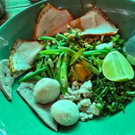 เมนูของร้าน ก๋วยเตี๋ยวสุโขทัยหม้อดิน -