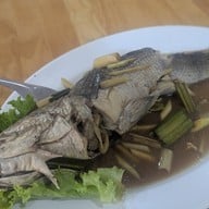 เมนูของร้าน ปลาช่อนกระบอกเผา