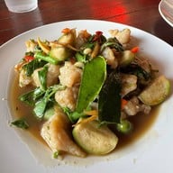 เมนูของร้าน บ้านสวนริมคลอง ขายผัดไทยอร่อยมาก