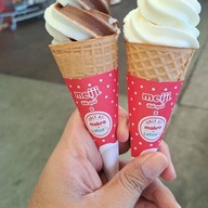 เมนูของร้าน Macro Soft Serve