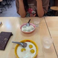 เช็งซิมอี๊ หน้าศาลากลางกรุงเทพมหานคร