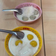 เช็งซิมอี๊ หน้าศาลากลางกรุงเทพมหานคร