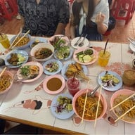 เมนูของร้าน ข้าวซอยเสมอใจ