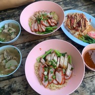 เมนูของร้าน ข้าวหน้าเป็ด ธรรมศาสตร์ ปทุมธานี