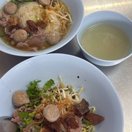 ลูกชิ้นเนื้อ โอชารส