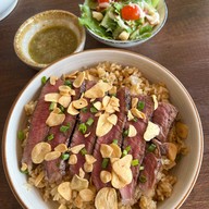 ฟ้าโรจน์ Beef Noodles & Steak Pattaya พัทยา