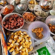 เจ๊หมวย ก๋วยเตี๋ยวเย็นตาโฟ (ลูกชิ้นกุ้งทำเอง)