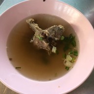 ก๋วยเตี๋ยวลูกชิ้นปลานายใบ้พระราม5 เชิงสะพานพระราม5ฝั่งนนท์