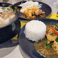 เมนูของร้าน เจ๊นา คิทเช่น เจ๊นา คิทเช่น ตลาดสดธนบุรี