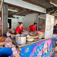 เจ๊หมวย ก๋วยเตี๋ยวเย็นตาโฟ (ลูกชิ้นกุ้งทำเอง)