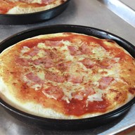 พุงพลุ้ย Pizza & Coffee