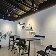 บรรยากาศ GOOSEBERRY COFFEE PAKNAM