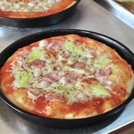 พุงพลุ้ย Pizza & Coffee